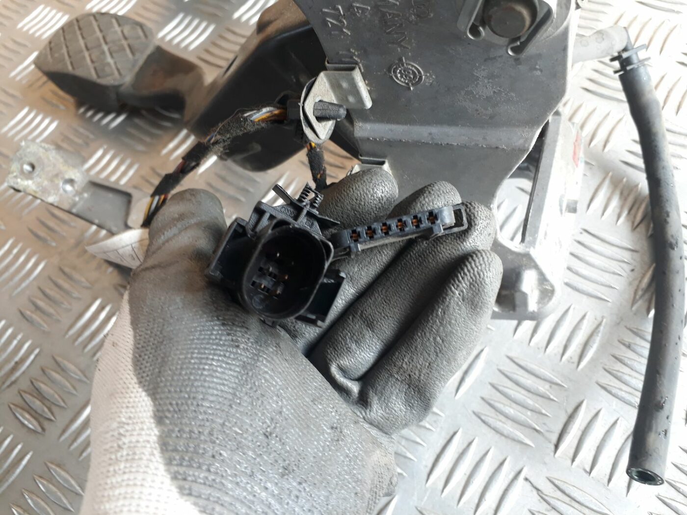 Pedāļu bloks priekš AUDI A4 2000 AVANT 6 Pedāļu bloks priekš AUDI A4 2000 AVANT