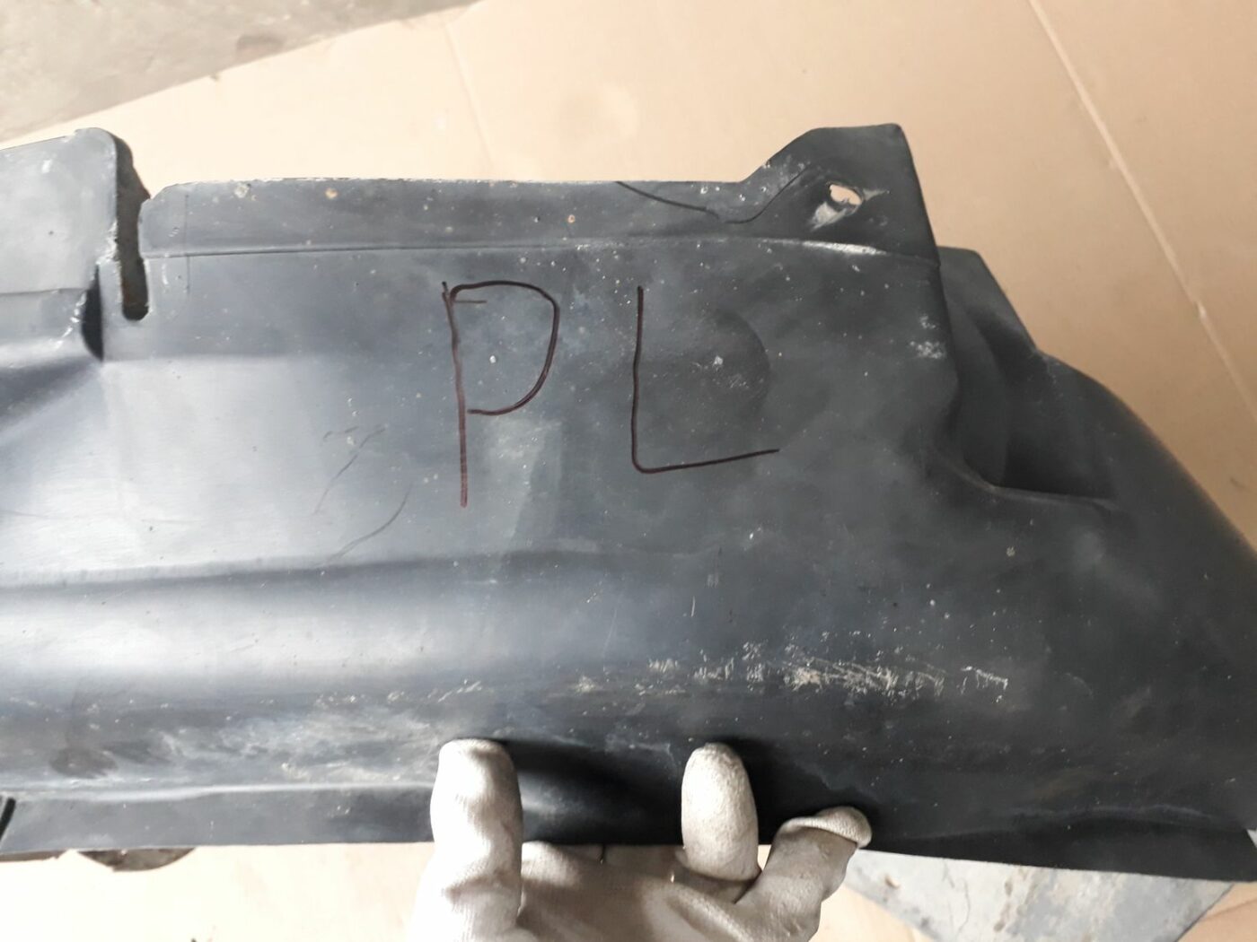 Priekšējais labais paspārns priekš AUDI A4 2000 AVANT 4 Priekšējais labais paspārns priekš AUDI A4 2000 AVANT