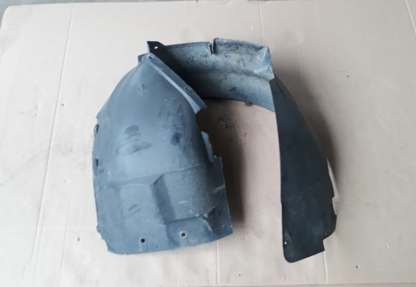 Priekšējais labais paspārns priekš AUDI A4 2000 AVANT 2 Priekšējais labais paspārns priekš AUDI A4 2000 AVANT