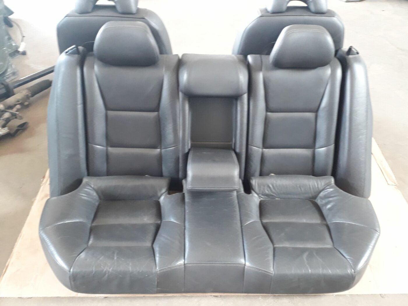 Sēdekļu komplekts priekš VOLVO S60 2007 1 Sēdekļu komplekts priekš VOLVO S60 2007