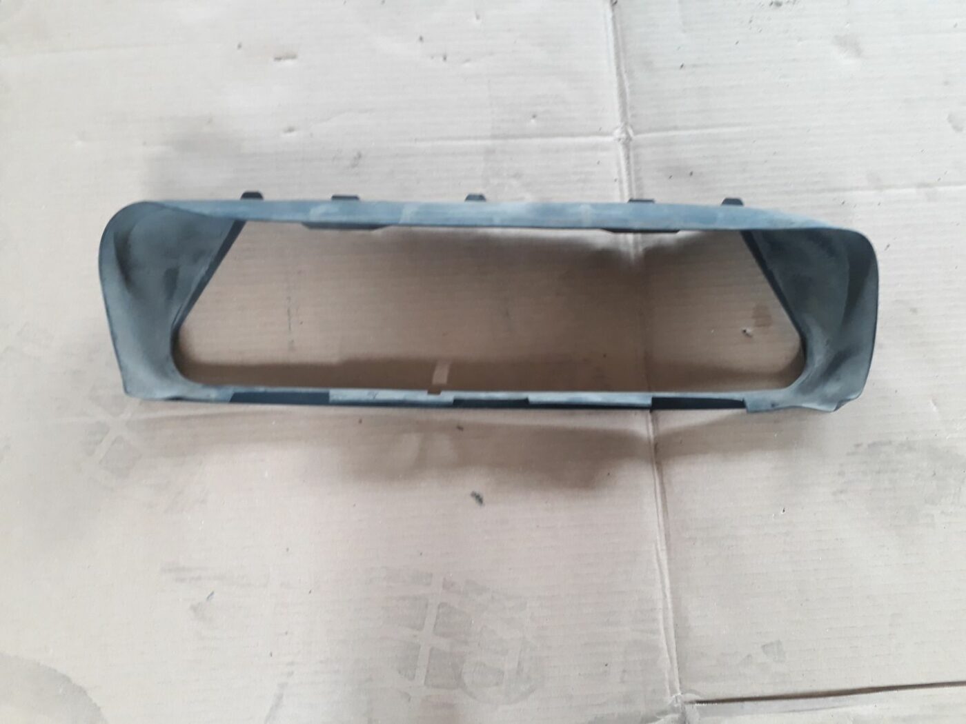 Ieplūdes gaisa deflektors/Difuzors priekš VOLVO S60 2007 1 Ieplūdes gaisa deflektors/Difuzors priekš VOLVO S60 2007