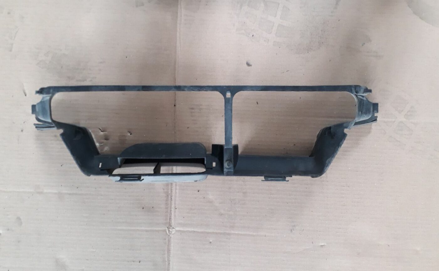 Ieplūdes gaisa deflektors/Difuzors priekš VOLVO S60 2007 2 Ieplūdes gaisa deflektors/Difuzors priekš VOLVO S60 2007