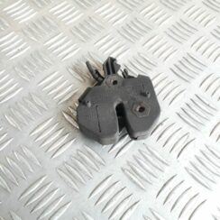 Pārsega slēdzene priekš VOLVO S60 2007