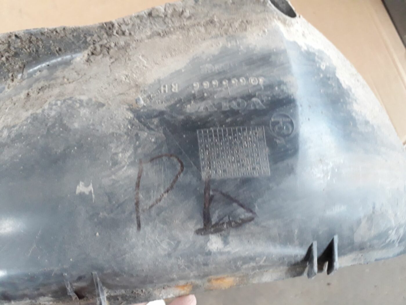 Priekšējais labais paspārns priekš VOLVO S60 2007 4 Priekšējais labais paspārns priekš VOLVO S60 2007