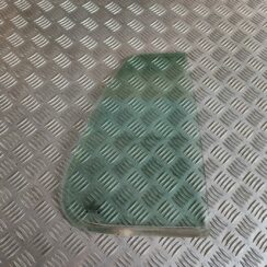 Labo durvju stūra stikls priekš VW GOLF IV 1999