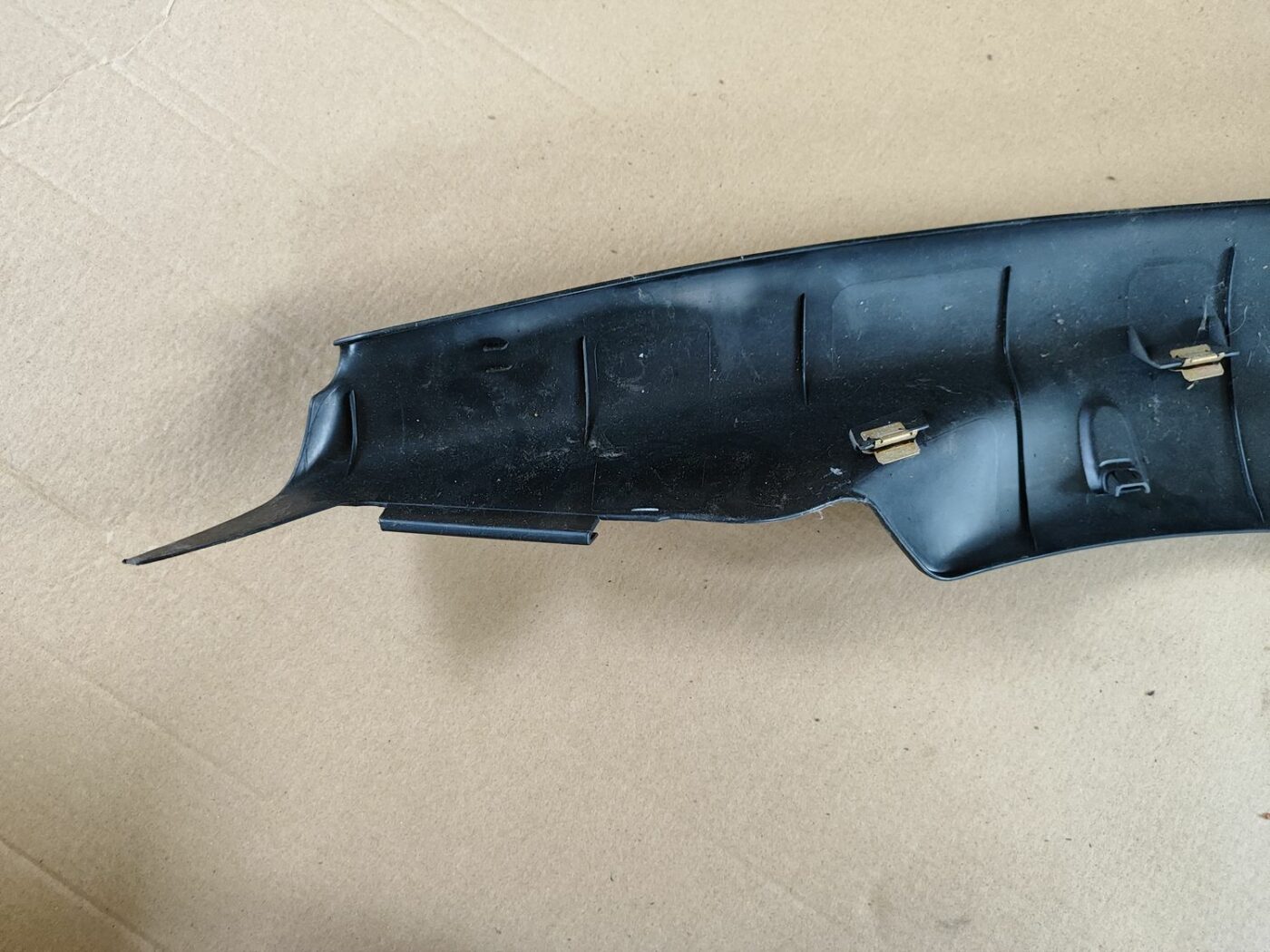 Sliekšņa aizmugurēja laba uzlika (salonā) priekš VW GOLF IV 1999