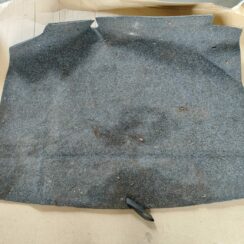 Bagāžnieka grīda priekš VW GOLF IV 1999