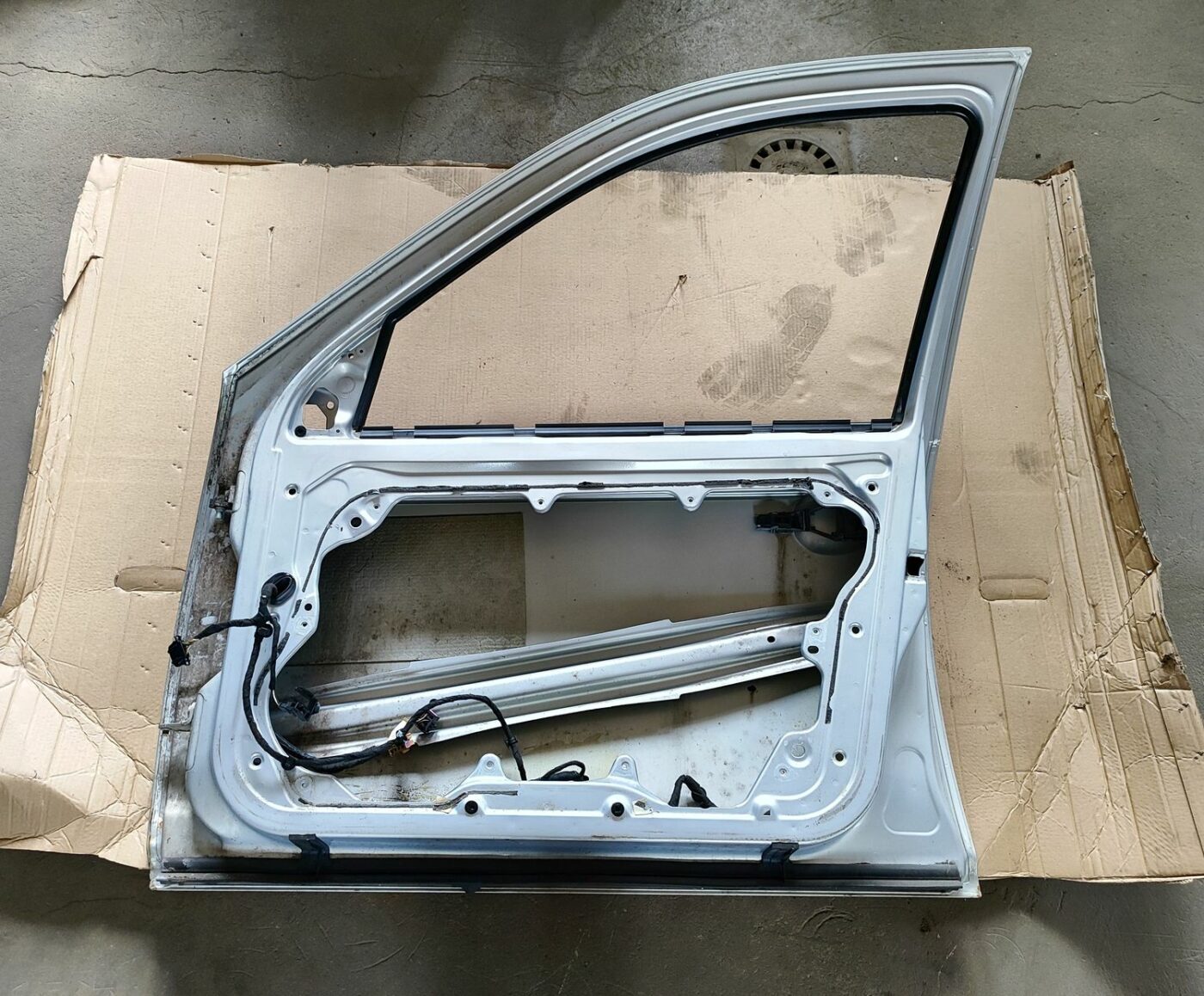 Priekšējās labās durvis priekš VW GOLF IV 1999