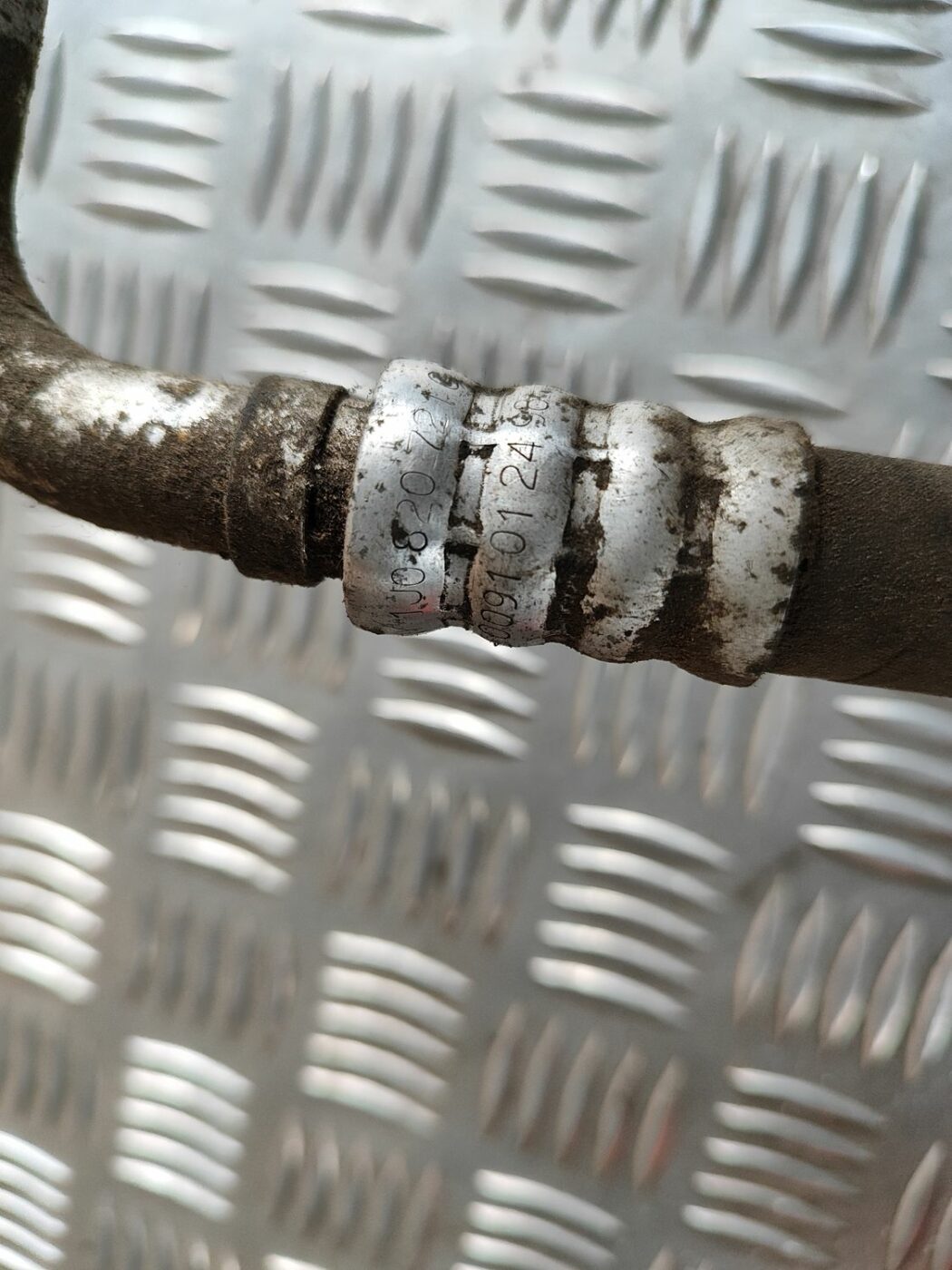 Gaisa kondicioniera caurule priekš VW GOLF IV 1999