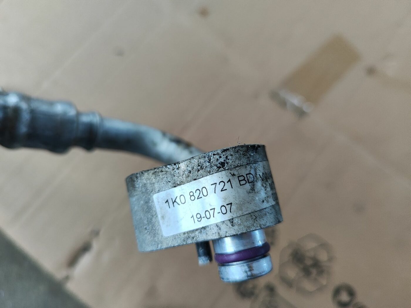 Gaisa kondicioniera caurule priekš SKODA OCTAVIA 2008 2 Gaisa kondicioniera caurule priekš SKODA OCTAVIA 2008