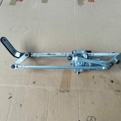 Vējstikla tīrīšanas mehānisms priekš SKODA OCTAVIA 2008