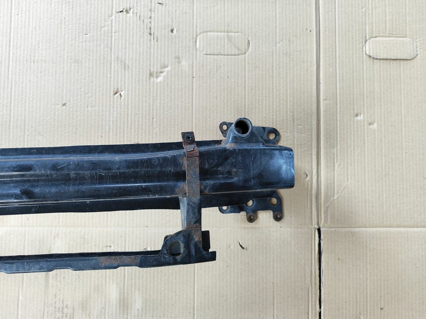 Priekšējā bufera pastiprinātājs priekš SKODA OCTAVIA 2008 4 Priekšējā bufera pastiprinātājs priekš SKODA OCTAVIA 2008