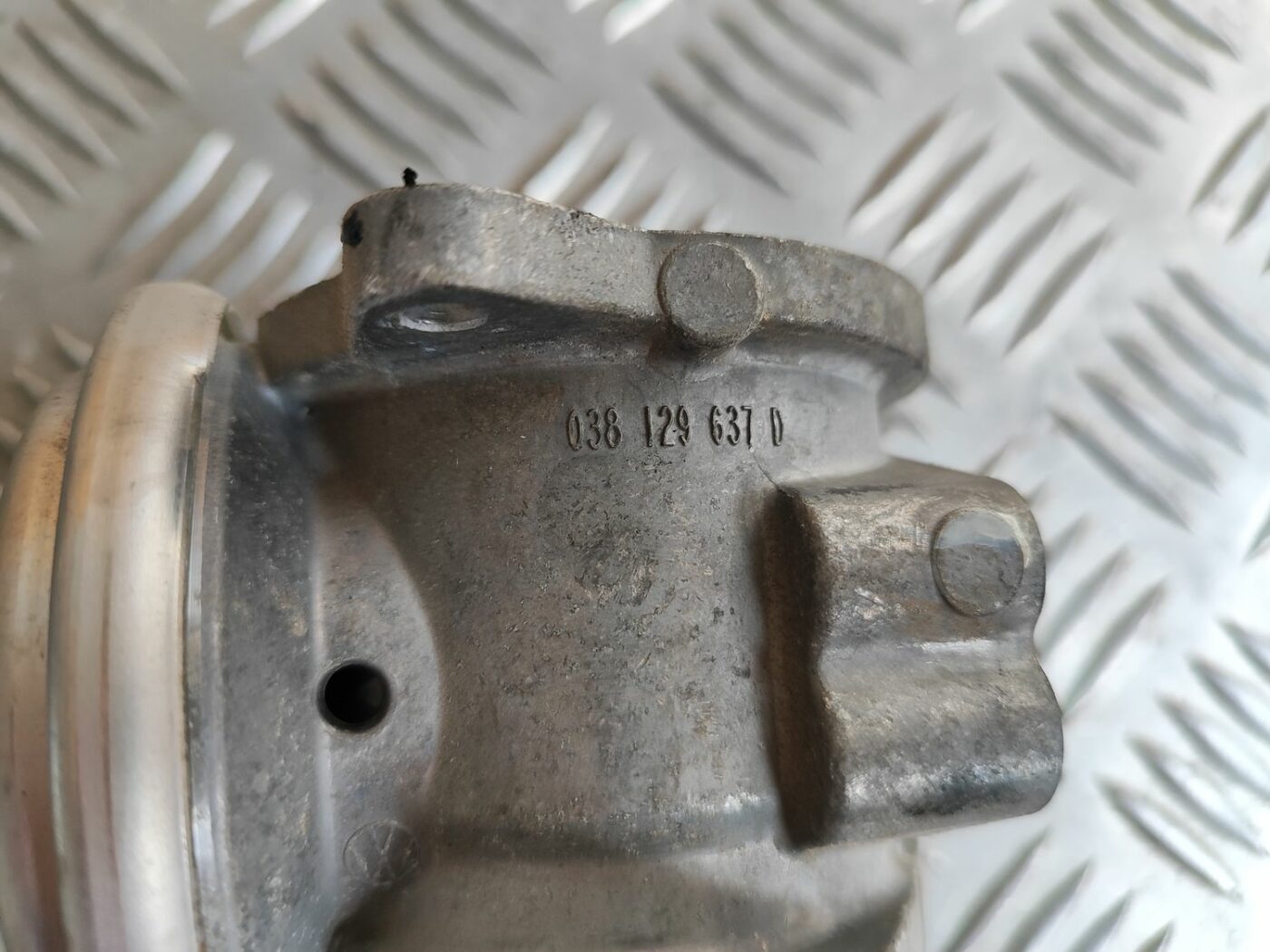 EGR vārsts priekš SKODA OCTAVIA 2008 3 EGR vārsts priekš SKODA OCTAVIA 2008