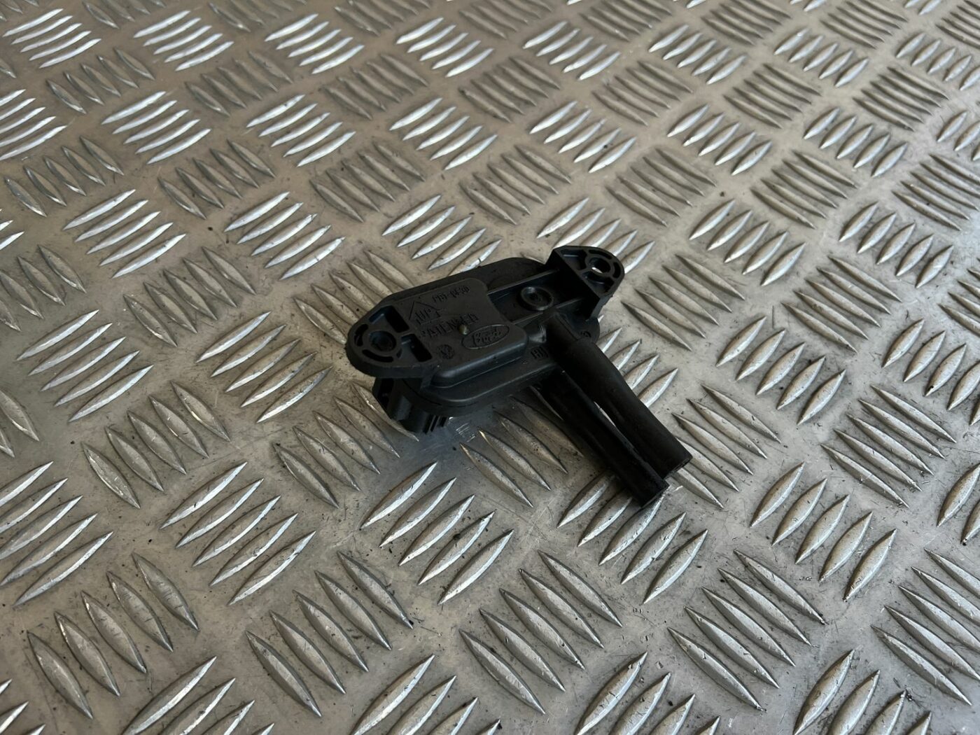 Izplūdes gāzu spiediena sensors priekš VOLVO S60 2007