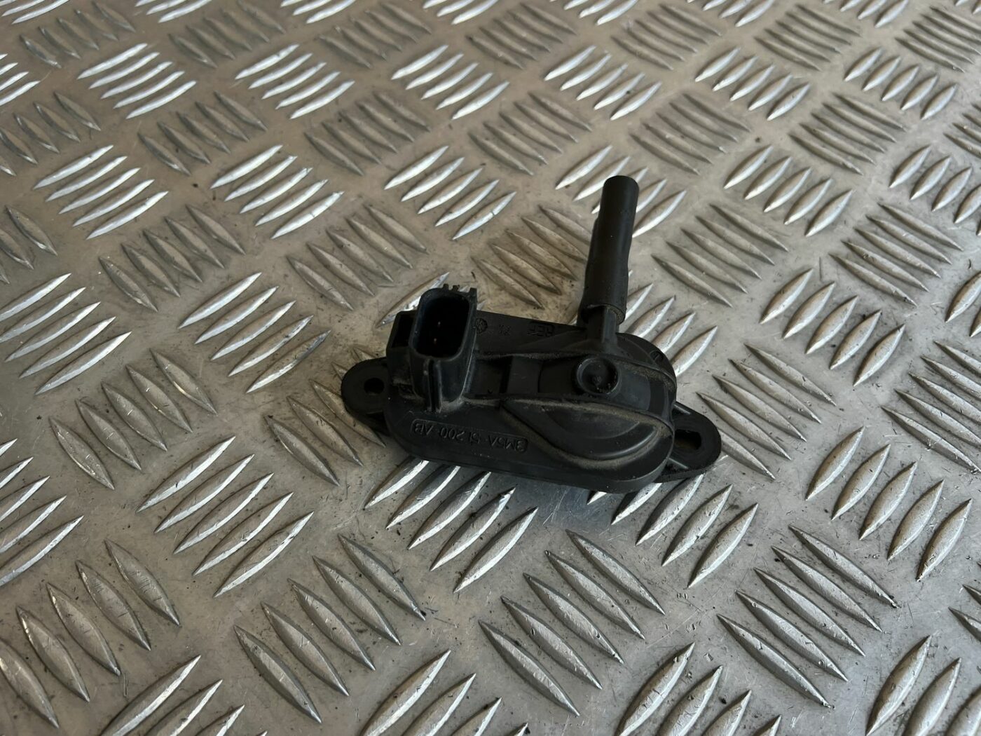 Izplūdes gāzu spiediena sensors priekš VOLVO S60 2007