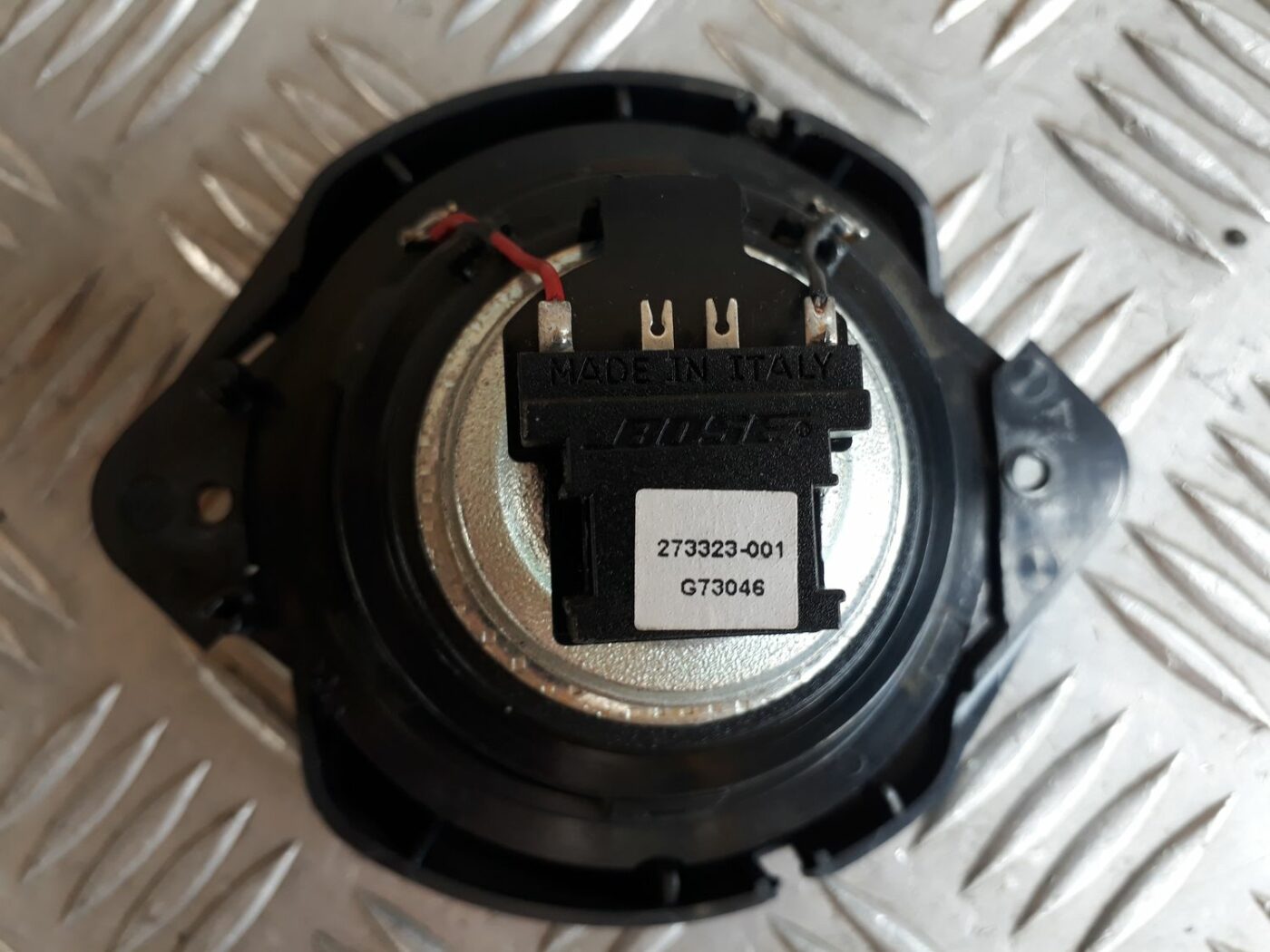 Durvju skaļrunis, augšā priekš AUDI A6 AVANT 2006