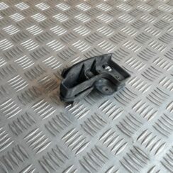 Aizmugurēja bufera kronšteins priekš AUDI A6 AVANT 2006