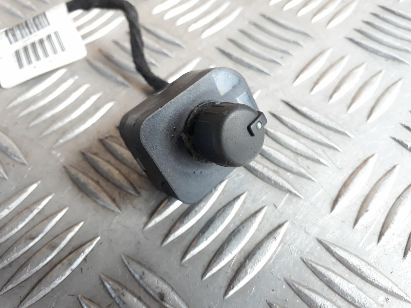 Spoguļa regulēšanas poga priekš AUDI A6 AVANT 2006 2 Spoguļa regulēšanas poga priekš AUDI A6 AVANT 2006