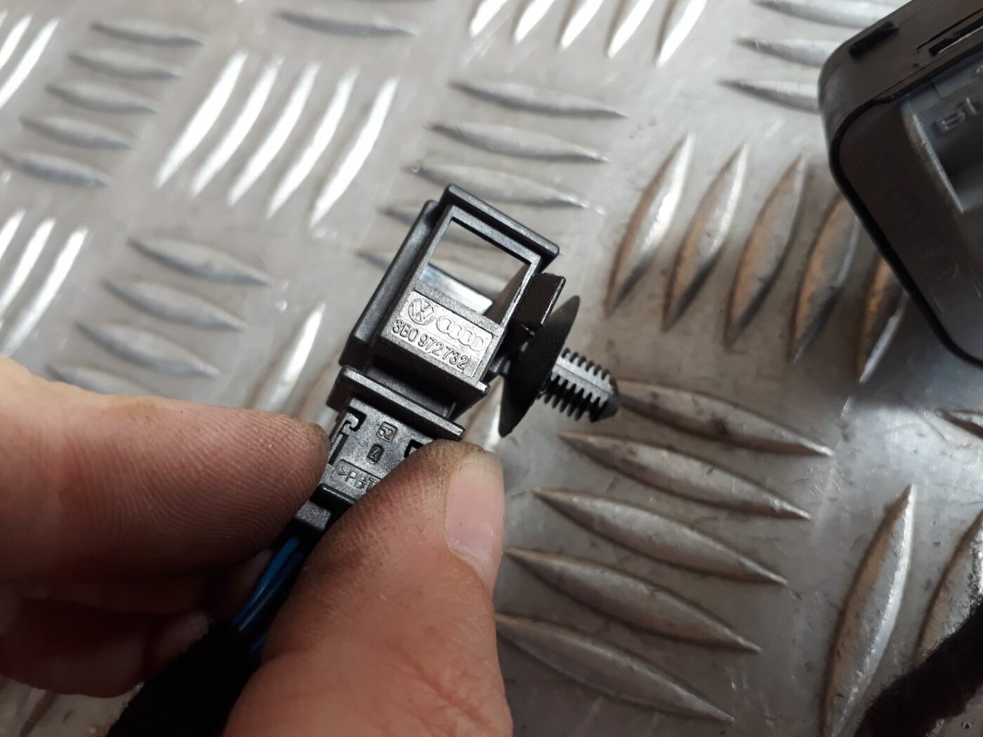 Spoguļa regulēšanas poga priekš AUDI A6 AVANT 2006 3 Spoguļa regulēšanas poga priekš AUDI A6 AVANT 2006