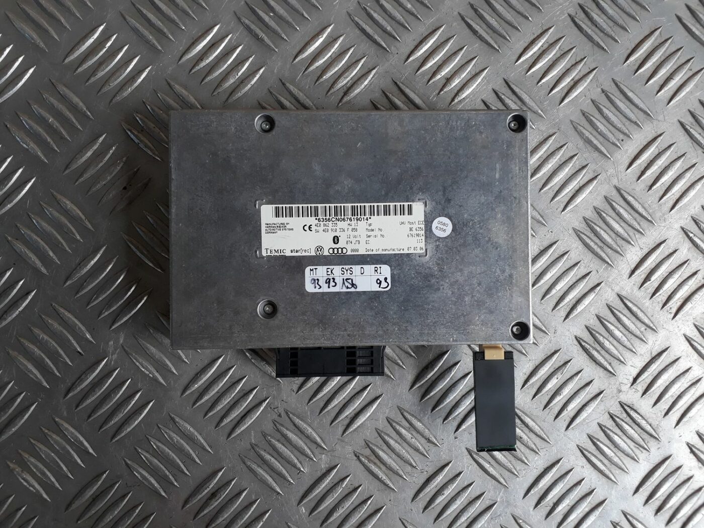 Bluetooth vadības bloks priekš AUDI A6 AVANT 2006 2 Bluetooth vadības bloks priekš AUDI A6 AVANT 2006