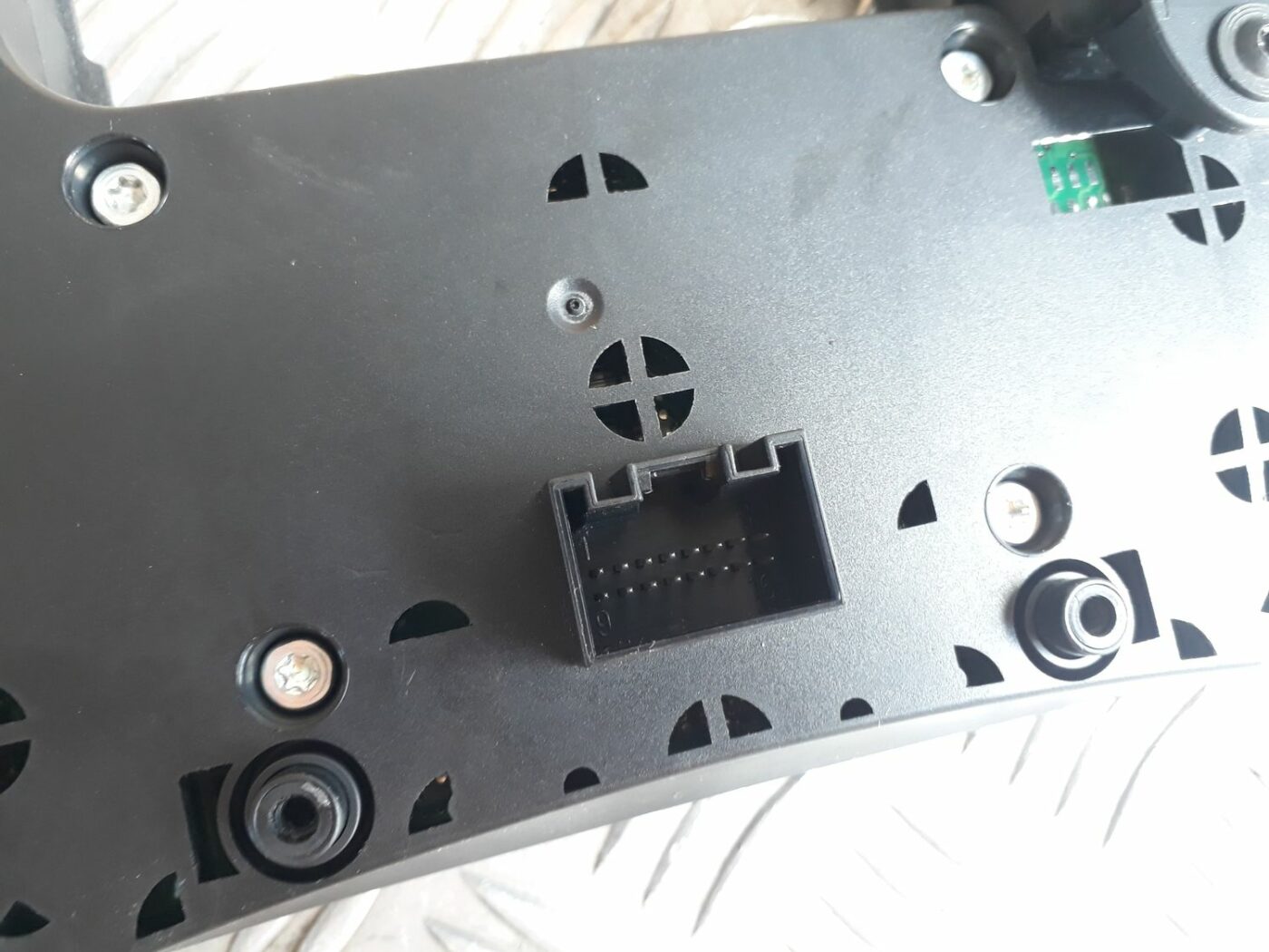 Multimēdijas vadības bloks priekš AUDI A6 AVANT 2006 5 Multimēdijas vadības bloks priekš AUDI A6 AVANT 2006