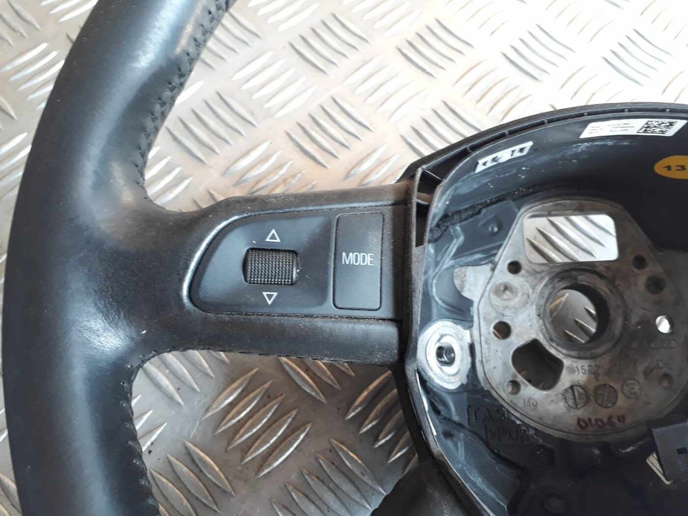 Stūre priekš AUDI A6 AVANT 2006 2 Stūre priekš AUDI A6 AVANT 2006