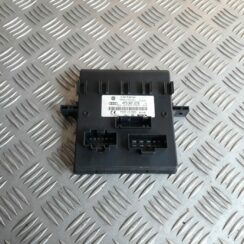 Komforta vadības bloks priekš AUDI A6 AVANT 2006