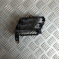 Drošinātāju relejas kaste priekš AUDI A6 AVANT 2006