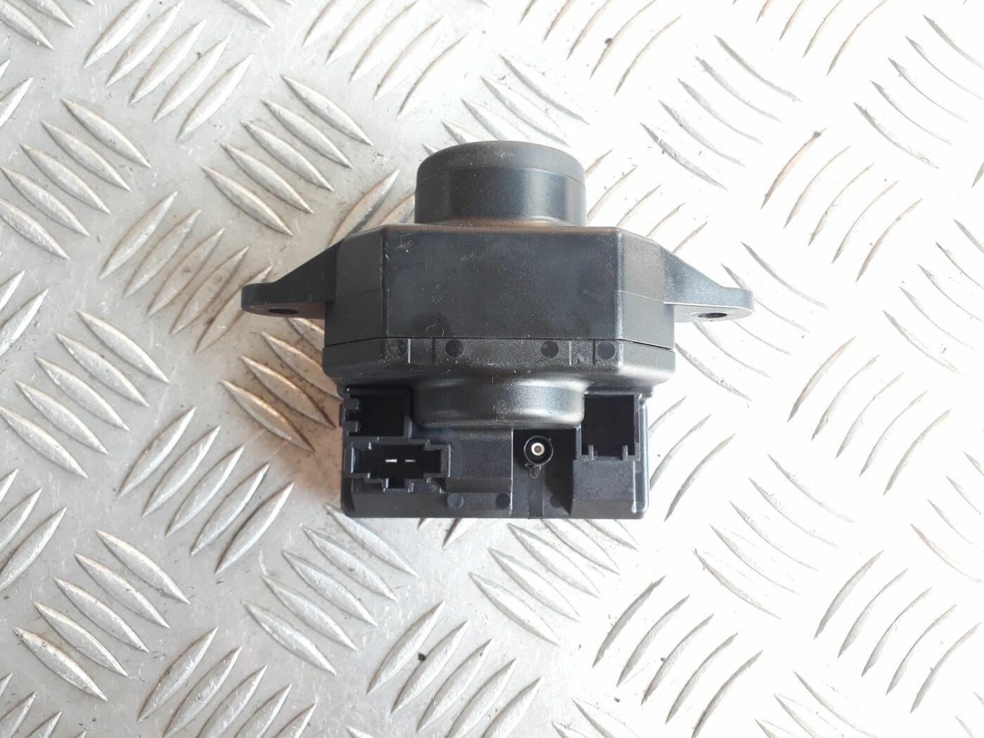 Aizdedzes slēdzene priekš AUDI A6 AVANT 2006 4 Aizdedzes slēdzene priekš AUDI A6 AVANT 2006