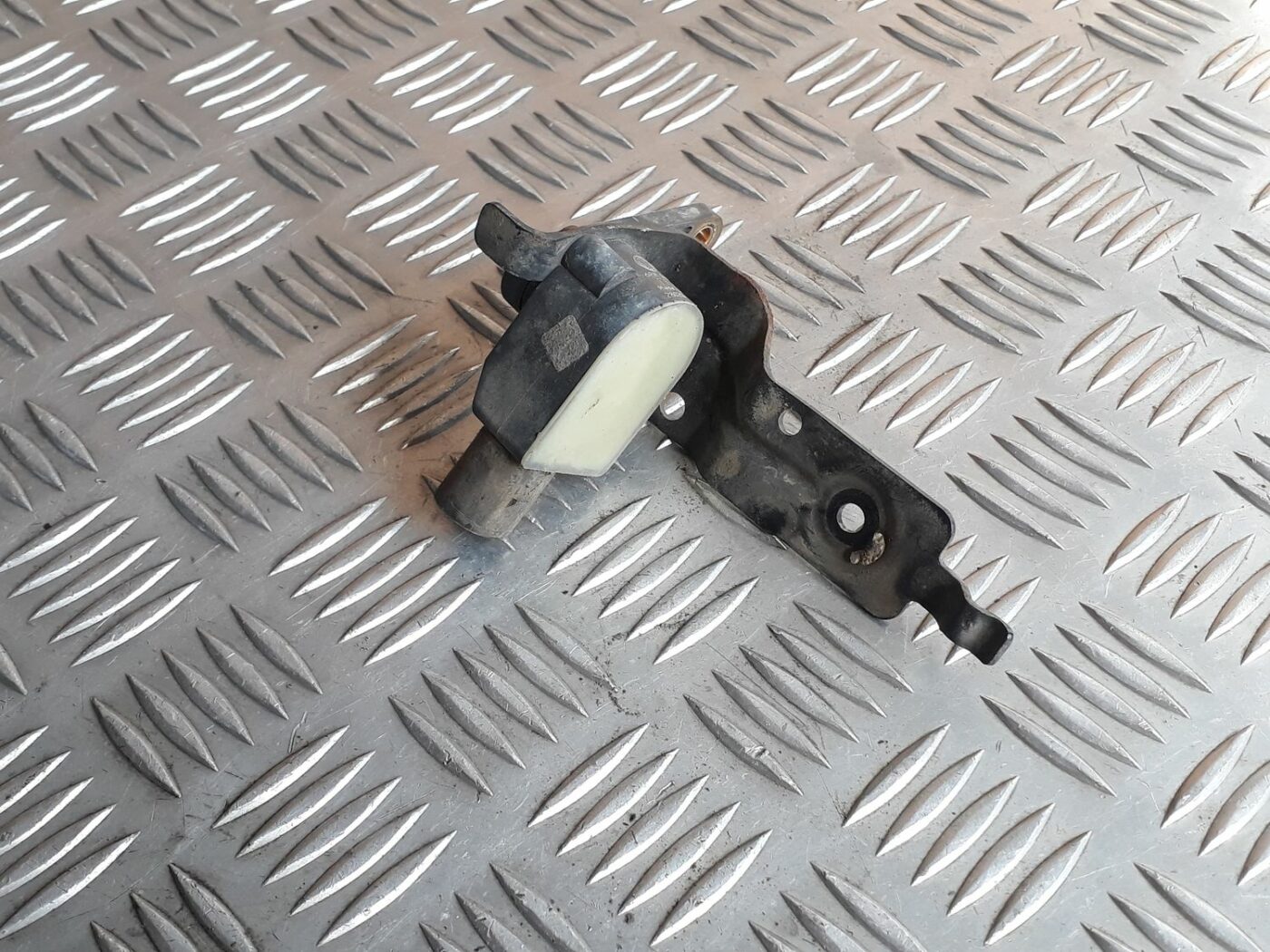 Lukturu diapazona korekcijas sensors, priekšā priekš AUDI A6 AVANT 2006