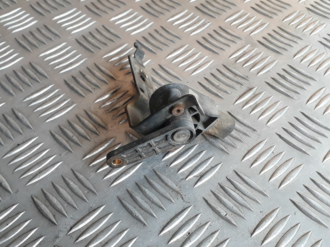 Lukturu diapazona korekcijas sensors, priekšā priekš AUDI A6 AVANT 2006