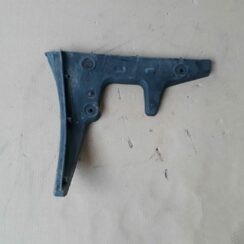 Aizmugurēja bufera kronšteins priekš AUDI A6 AVANT 2006