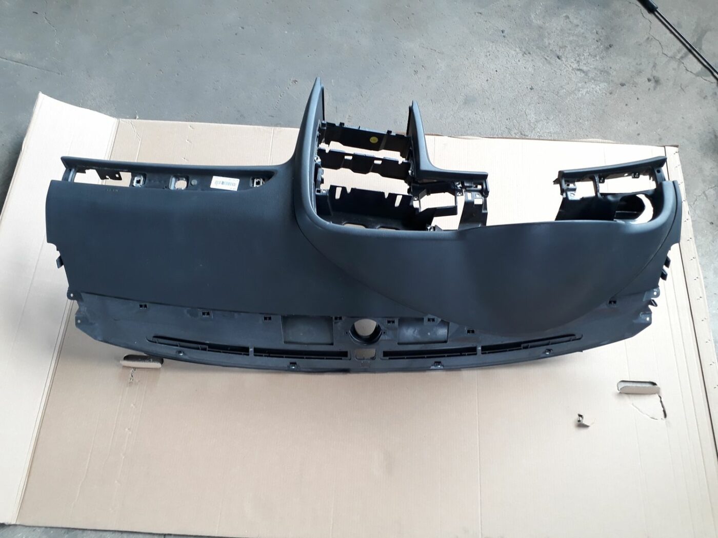 Mērinstrumentu panelis priekš AUDI A6 AVANT 2006 2 Mērinstrumentu panelis priekš AUDI A6 AVANT 2006