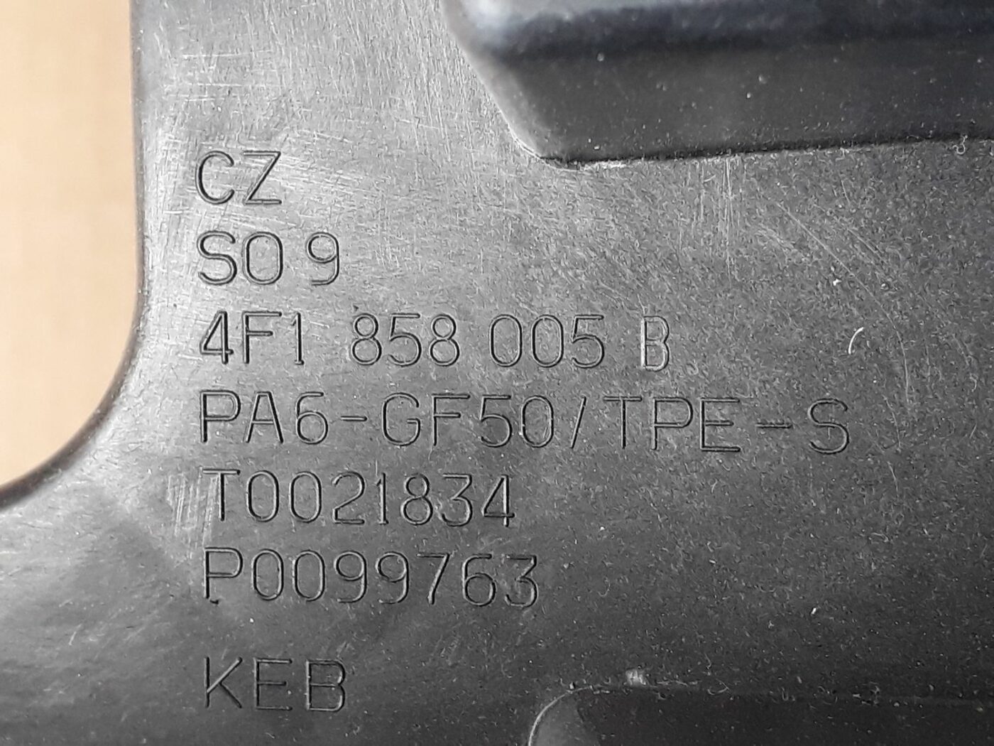 Mērinstrumentu panelis priekš AUDI A6 AVANT 2006 9 Mērinstrumentu panelis priekš AUDI A6 AVANT 2006