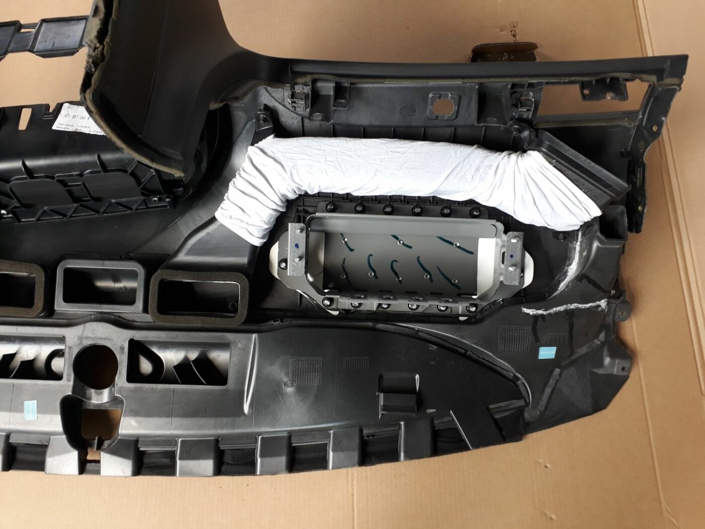 Mērinstrumentu panelis priekš AUDI A6 AVANT 2006 5 Mērinstrumentu panelis priekš AUDI A6 AVANT 2006