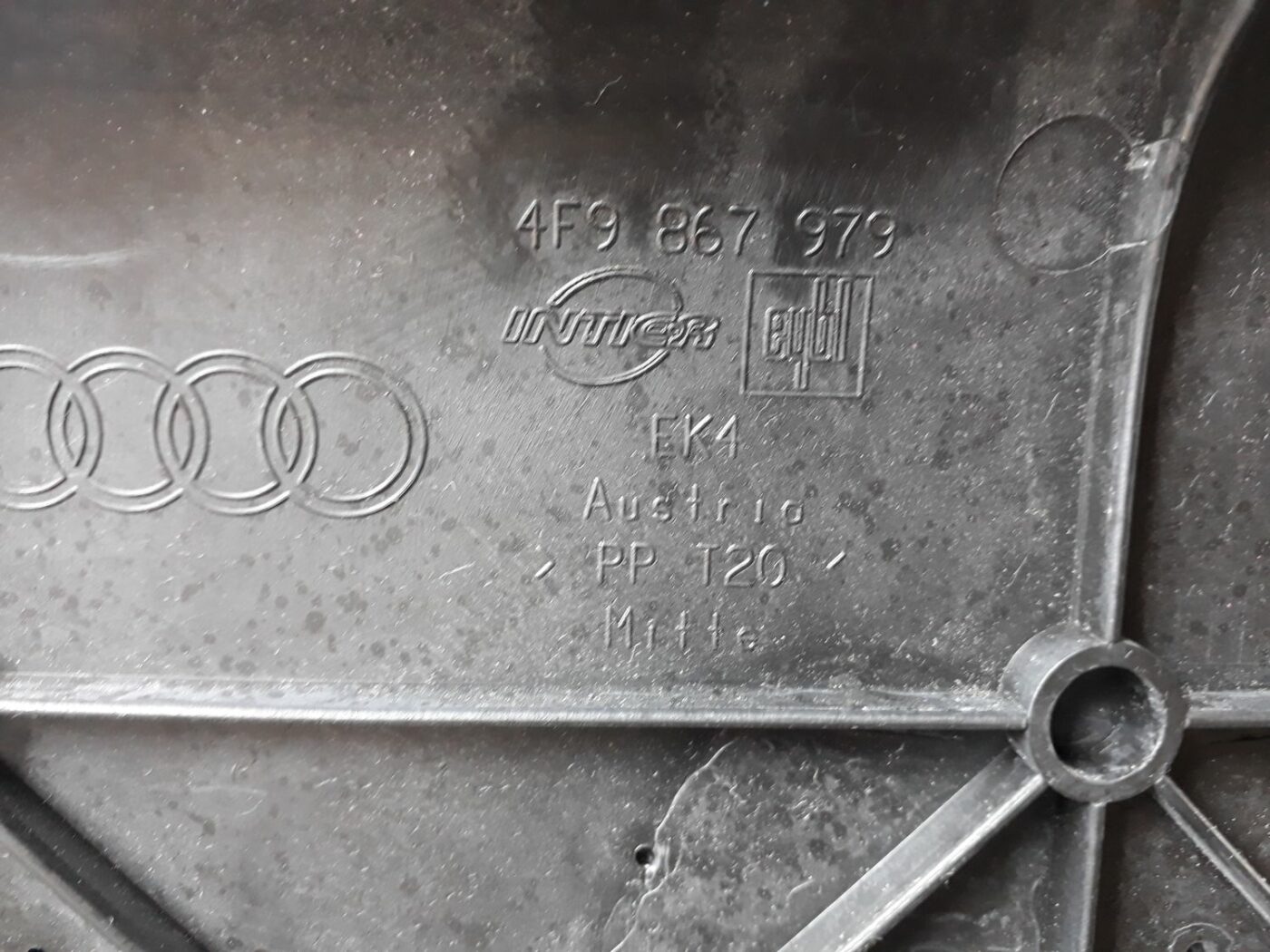 Bagāžnieka vāka liela apdare priekš AUDI A6 AVANT 2006 6 Bagāžnieka vāka liela apdare priekš AUDI A6 AVANT 2006