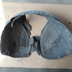 Priekšējais kreisais paspārns priekš AUDI A6 AVANT 2006