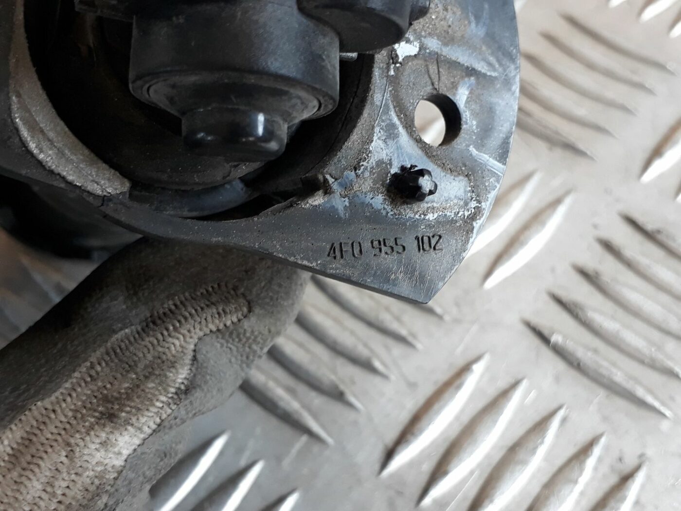 Lukturu mazgātāja sprausla priekš AUDI A6 AVANT 2006 2 Lukturu mazgātāja sprausla priekš AUDI A6 AVANT 2006