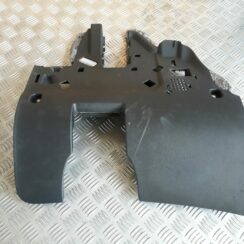 Mērinstrumentu paneļa apdare (zem stūres) priekš AUDI A6 AVANT 2006