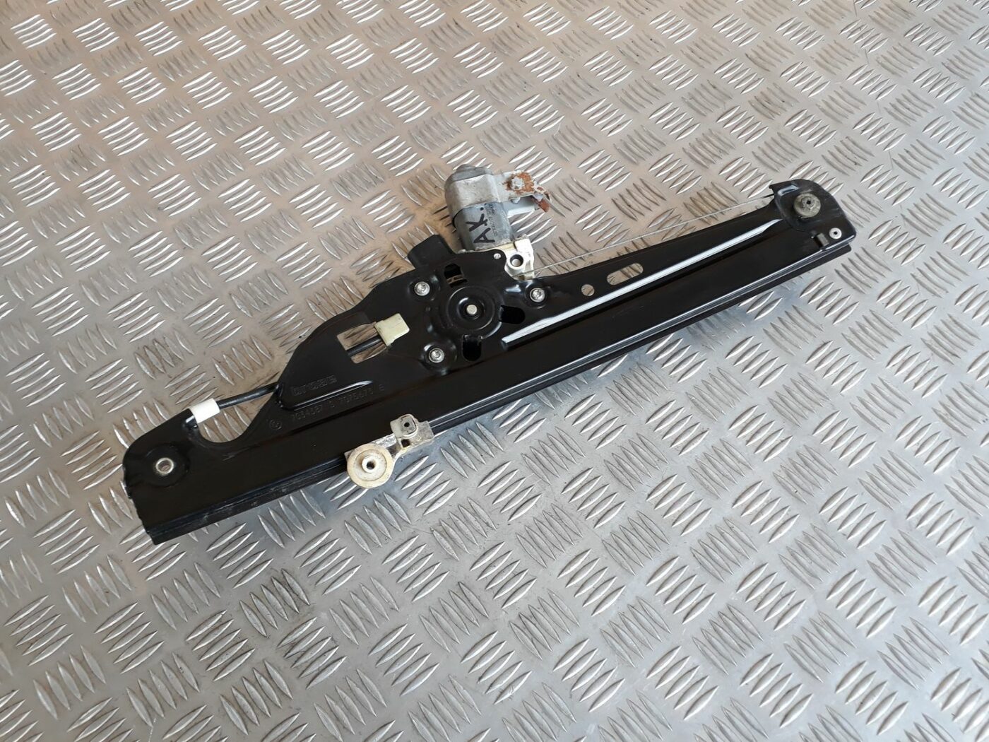 Stikla pacelšanas mehānisms aizmugurējais kreisais priekš BMW 530D E61 2006 TOURING BLUE