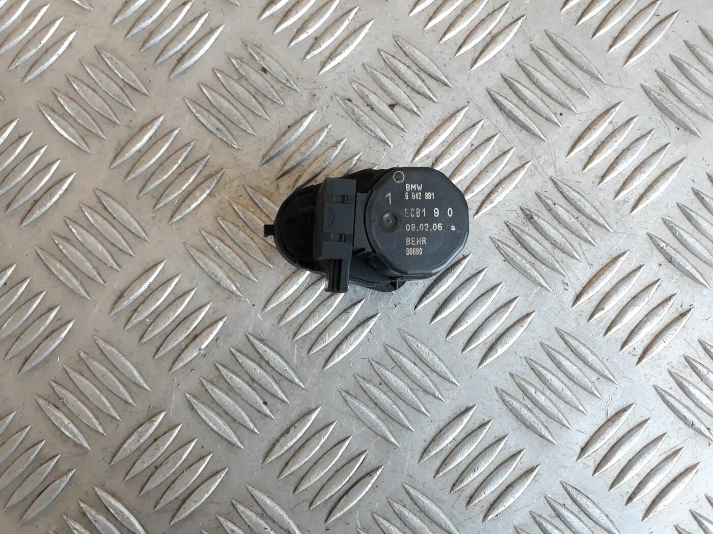 Apsildes sistēmas aktuators priekš BMW 530D E61 2006 TOURING BLUE