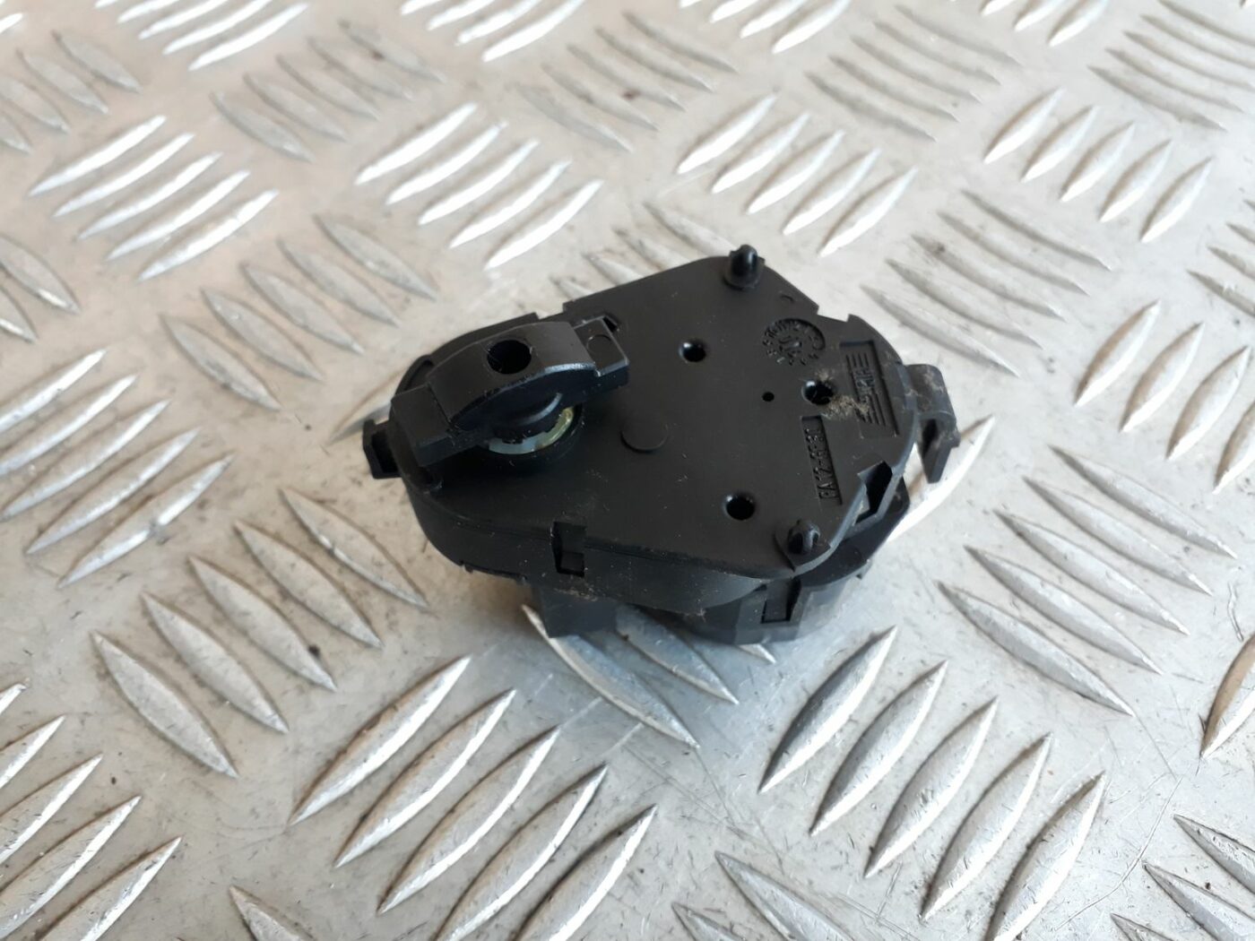 Apsildes sistēmas aktuators priekš BMW 530D E61 2006 TOURING BLUE