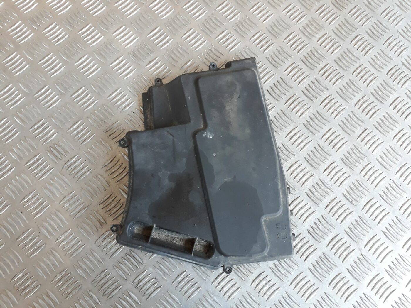 Drošinātāju kārbas korpusa vāks priekš BMW 530D E61 2006 TOURING BLUE