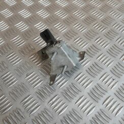 Hidrauliska pastiprinātāja kronšteins priekš BMW 530D E61 2006 TOURING BLUE