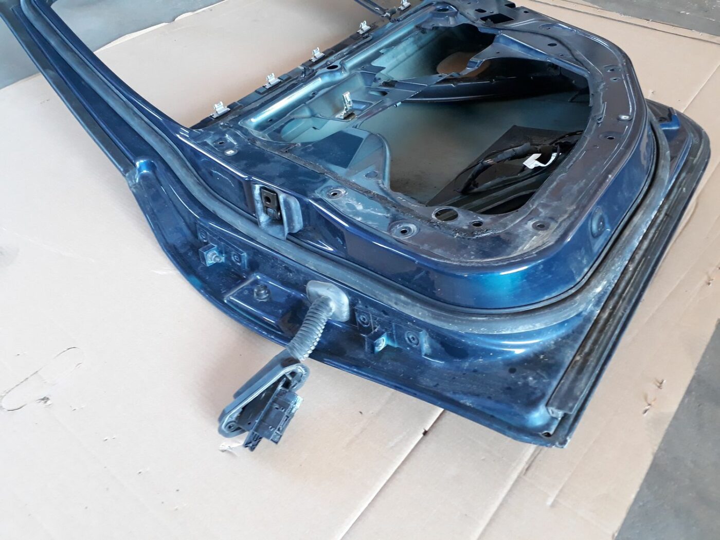 Aizmugurējās labās durvis priekš BMW 530D E61 2006 TOURING BLUE