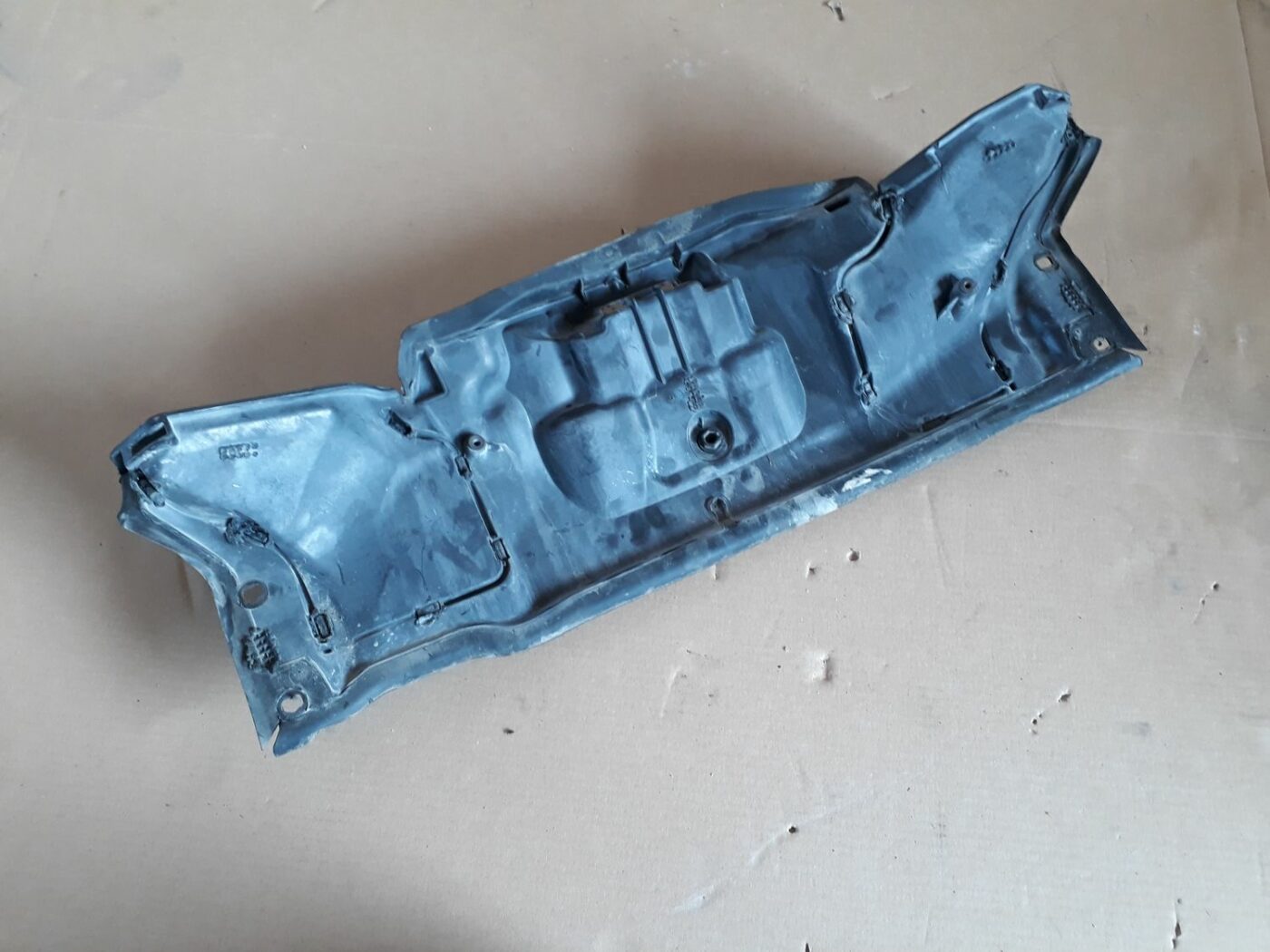 Gaisa vads priekš BMW 530D E61 2006 TOURING BLUE 2 Gaisa vads priekš BMW 530D E61 2006 TOURING BLUE