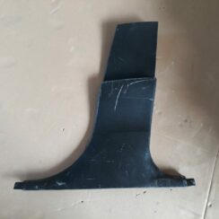 Vidējas salona statnes apdare priekš BMW 530D E61 2006 TOURING BLUE