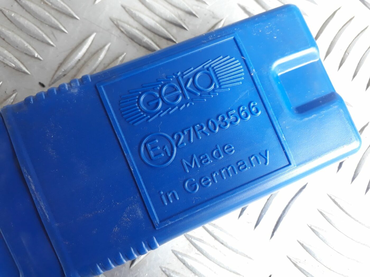 Brīdinājuma trīsstūris priekš BMW 530D E61 2006 TOURING BLUE