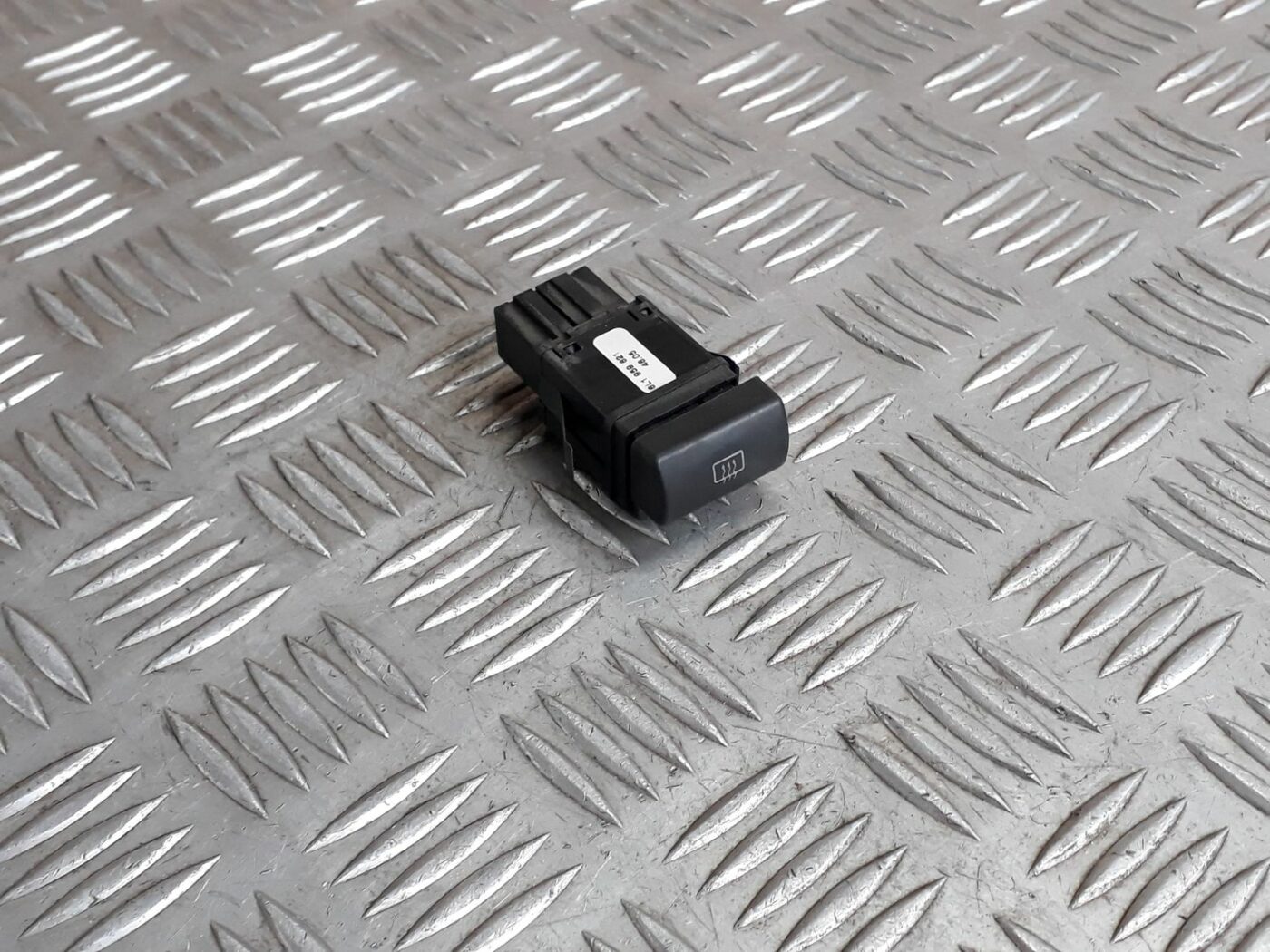 Aizmugurējā stikla apsildes ieslēgšanas poga priekš SEAT IBIZA 2005 1 Aizmugurējā stikla apsildes ieslēgšanas poga priekš SEAT IBIZA 2005