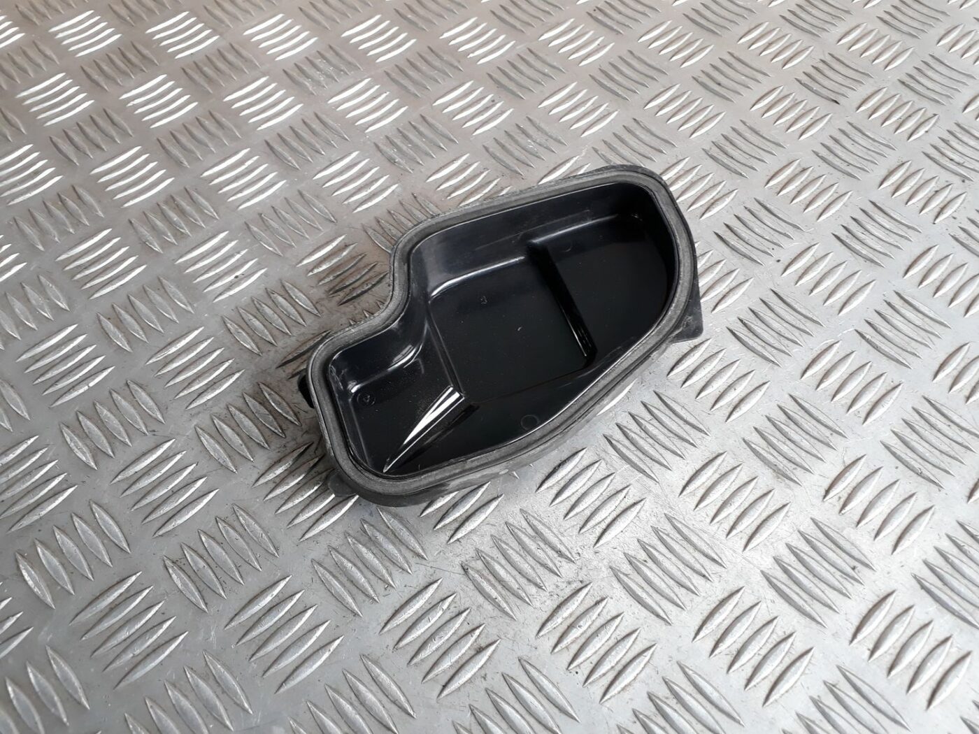 Priekšēja luktura vāks priekš SEAT IBIZA 2005 1 Priekšēja luktura vāks priekš SEAT IBIZA 2005